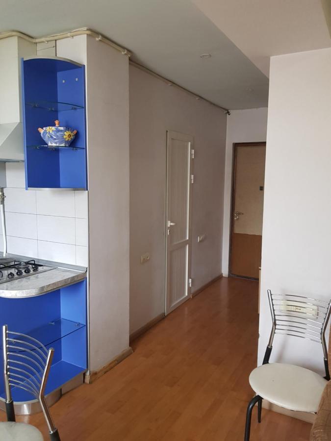 Apartment-14 In The Center Of Erywań Zewnętrze zdjęcie